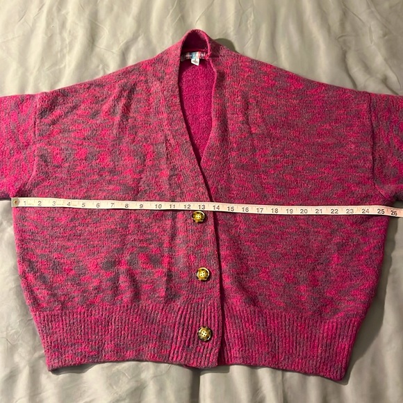 Urban Outfitters Oversized Cardigan - Picture 2 of 10